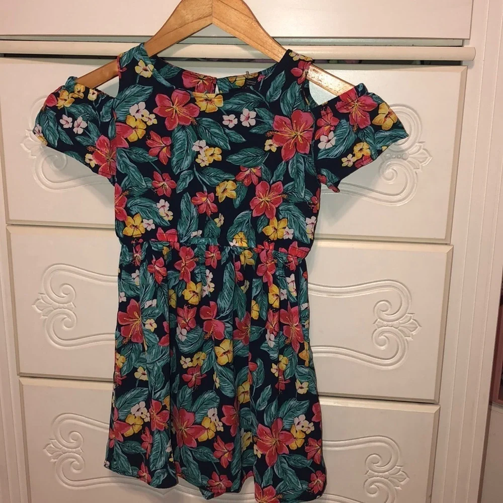🦚NAUTICA  floral dress size 6 NWT
